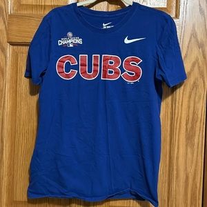 Chicago Cubs 2016 World Series roster tee. Size M